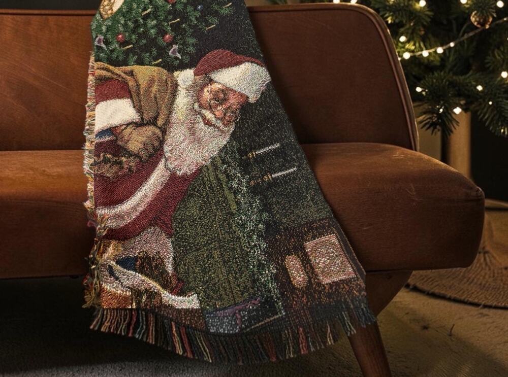 Vintage Christmas Tapestry Throw Blanket Santa Woven Fringe Fireplace 60” x 48”